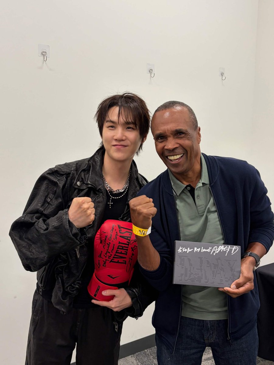 sleepinginsilk's tweet photo. “Love your name! Only Legends can carry the name “SUGA”.”, Sugar Ray Leonard's message to Yoongi 😭 https://t.co/CUhRKkgoZG
