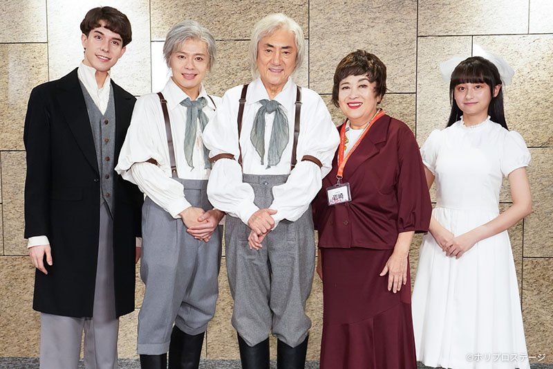 spice_stage's tweet photo. 市村正親と渡辺えりの熱い想いによって実現した、ミュージカル『シークレットステージ』が開幕　舞台写真＆コメントが公開

#シークレットステージ
#市村正親 #中川晃教 #影山優佳 #東島京 #西本竜樹 #内河啓介 #渡辺えり

https://t.co/8RbycAYKpB https://t.co/F64Fa15nkY