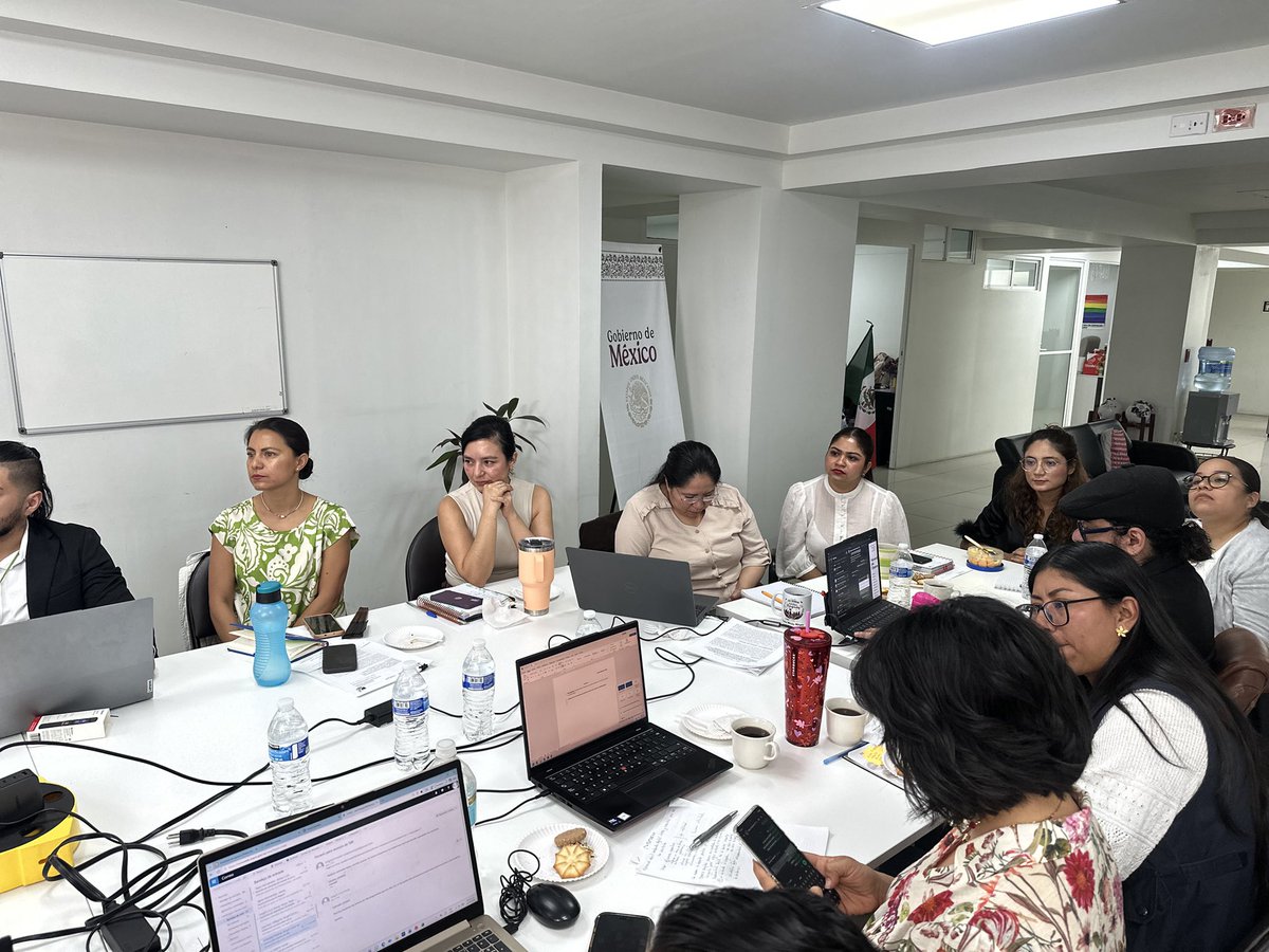 xade_mm's tweet photo. Con el propósito de eficientar la gestión del procedimiento administrativo de la @comar_sg iniciamos el taller presencial sobre COMAR Digital 2.0 y adecuaciones al SIRE. 📱💻 🤝🇲🇽 @arturomedinap 
#comardigital #TransformaciónDigital #sofissolutions https://t.co/IZBGBzF1nK