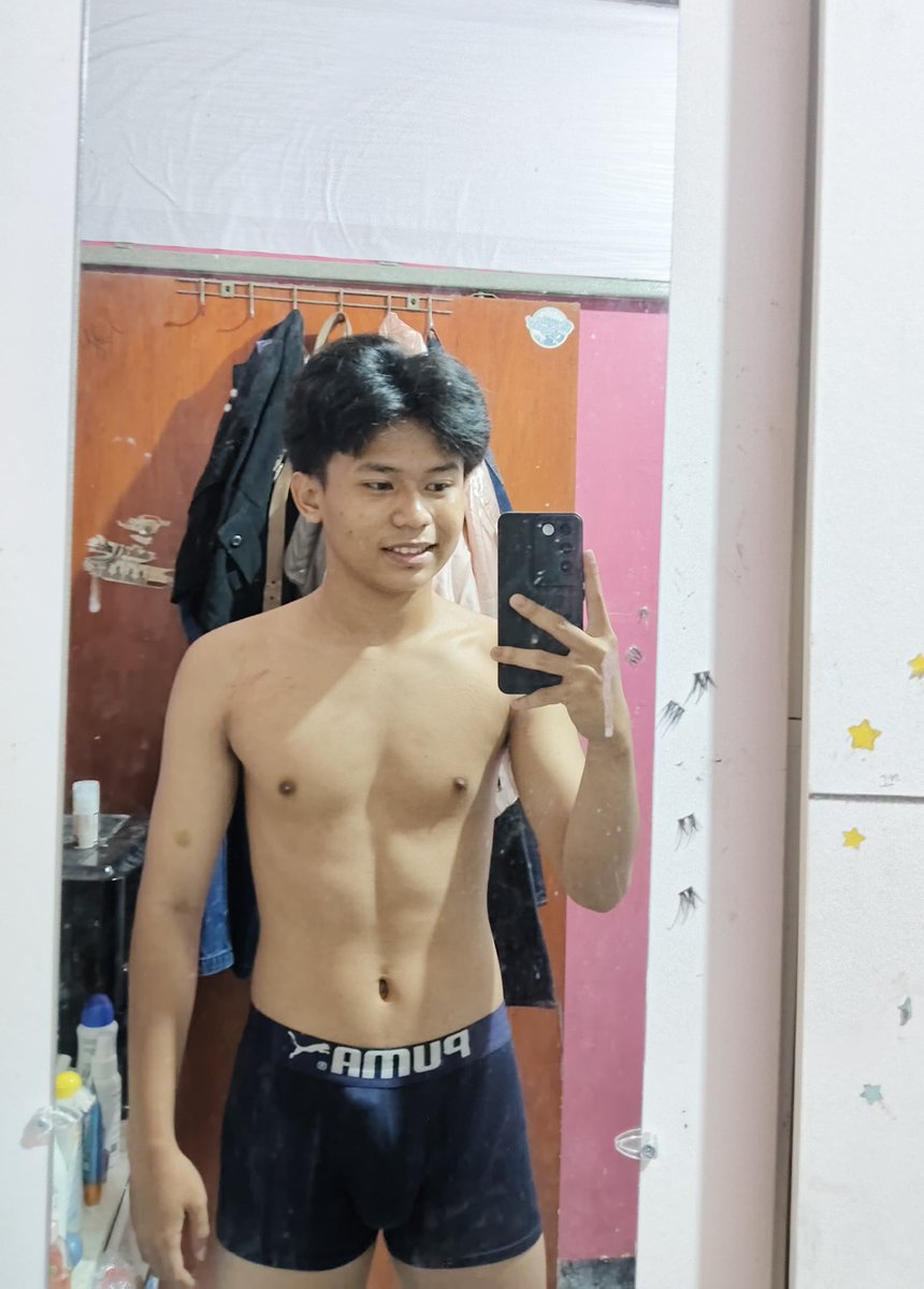 crackzdann's tweet photo. ganti posisi nyerong atas https://t.co/9NsN0eNCwT