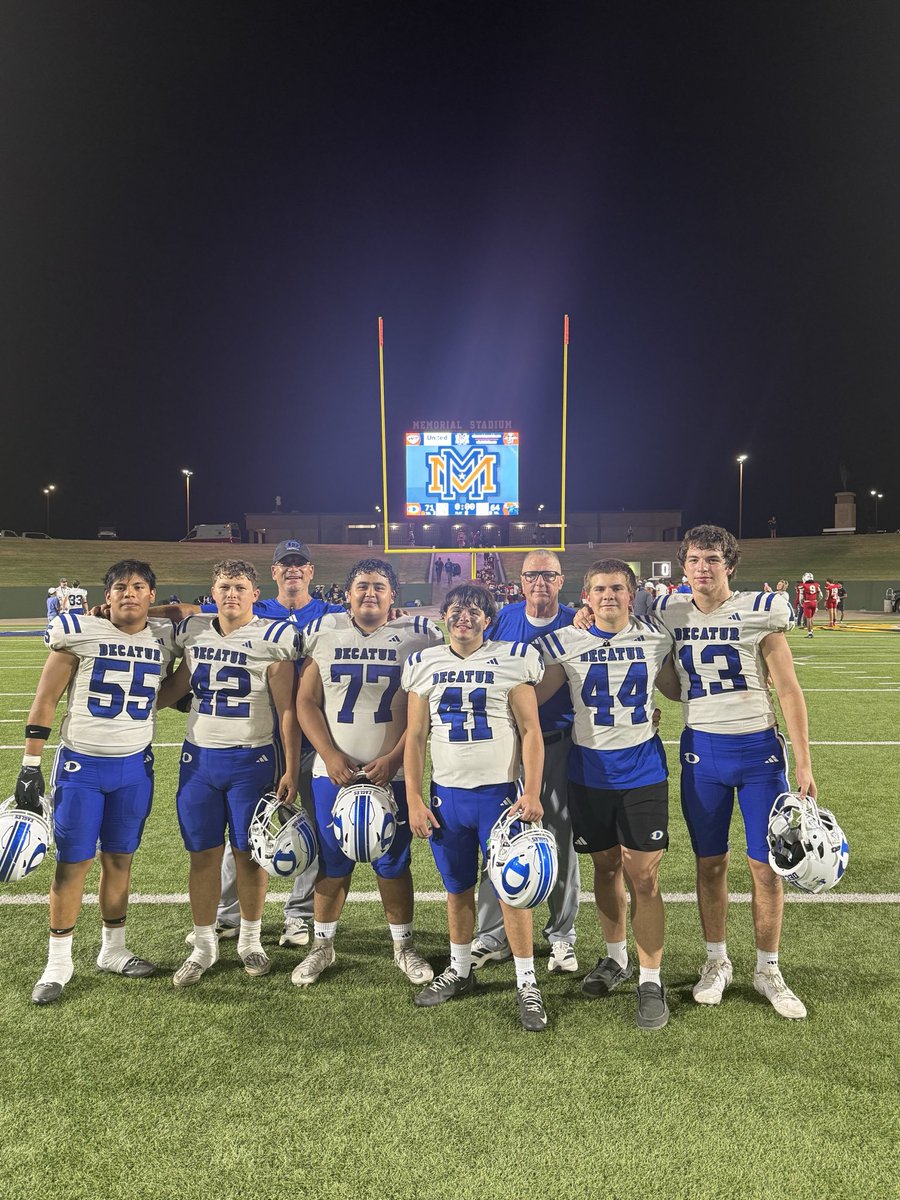 JEReeves1's tweet photo. “2nd Road Victory” @ W.F. Mem. ,                   71 - 64;  3 &amp; 0. 
STAY STRONG!!!
DON’T B SATISFIED!!
#SHOWUP
#DOURJOB
#TCB 
#WTB
#BOB
@SRPTDecatur 
@ChisholmTrailApartments
@RushTowing&amp;Recover - Boyd https://t.co/5u4r2BR7gb
