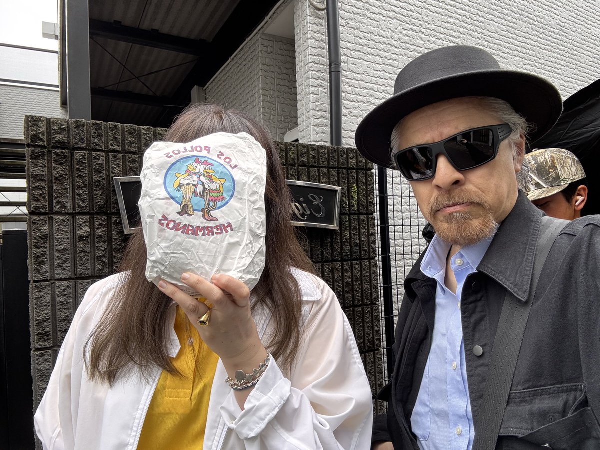 hiro_taka2011's tweet photo. 1時間半で10m進んだ
#ブレイキングバッド
#BreakingBad https://t.co/3OovdfE5iM