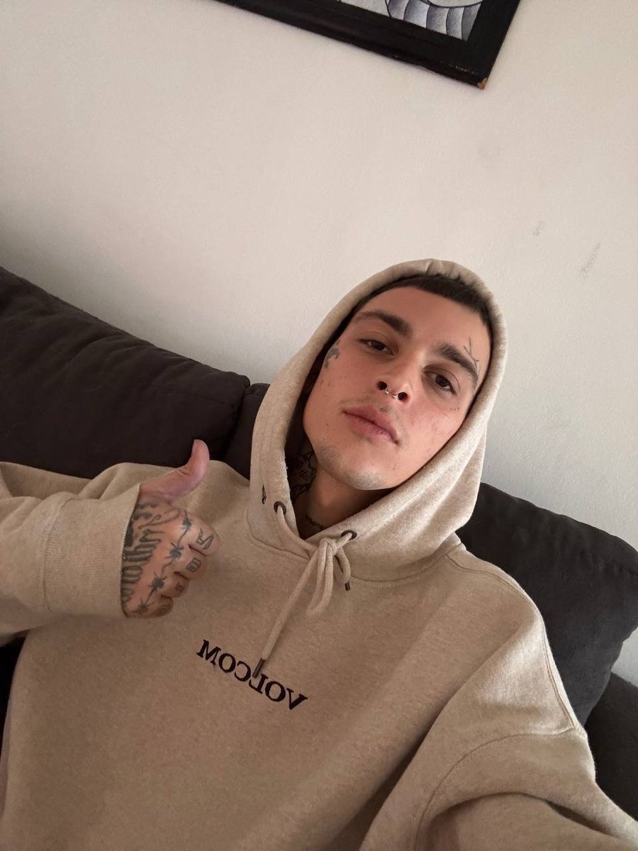 domlevixl's tweet photo. “Cozy on the outside, trouble underneath 😏🔥 Just a quiet little moment, but somehow the hoodie makes it even more tempting. Maybe I’m innocent… or maybe I just look good pretending to be. 👀” https://t.co/CYghYdY5sy