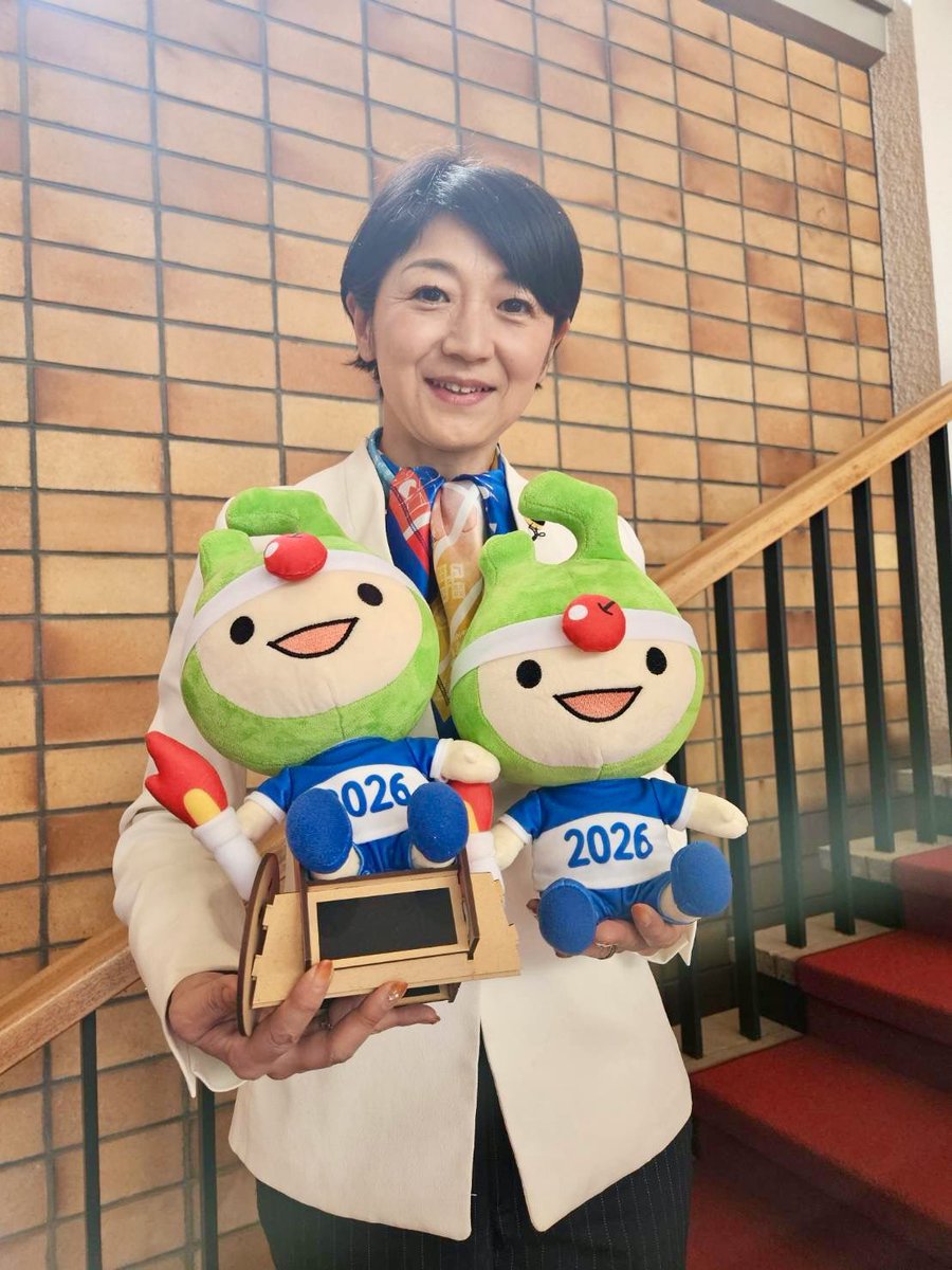 gotoseian's tweet photo. 青の煌めき国スポ障スポの開催まで30日を切りました。あすなろ国体以来49年ぶりの青森開催となります。
定例会開会日には、議員、執行部全員が大会のスカーフとネクタイを着用しました。
開会日には天皇皇后両陛下がご来県されます✨
#国スポ障スポ #青森県 https://t.co/PmEJUoTJAe