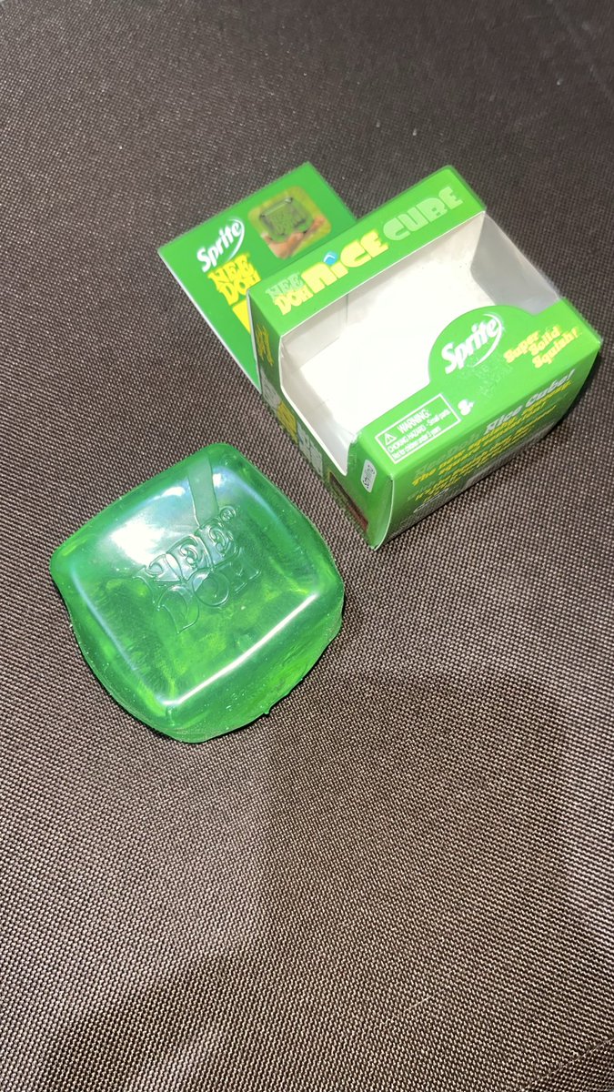 junnjinnnn's tweet photo. pl NeeDoh sprite baru di pake 2 hari, 45k aja. Harga beli 75k, beli di stand DP Mall 2 hari lalu https://t.co/Cms0ySsiTB