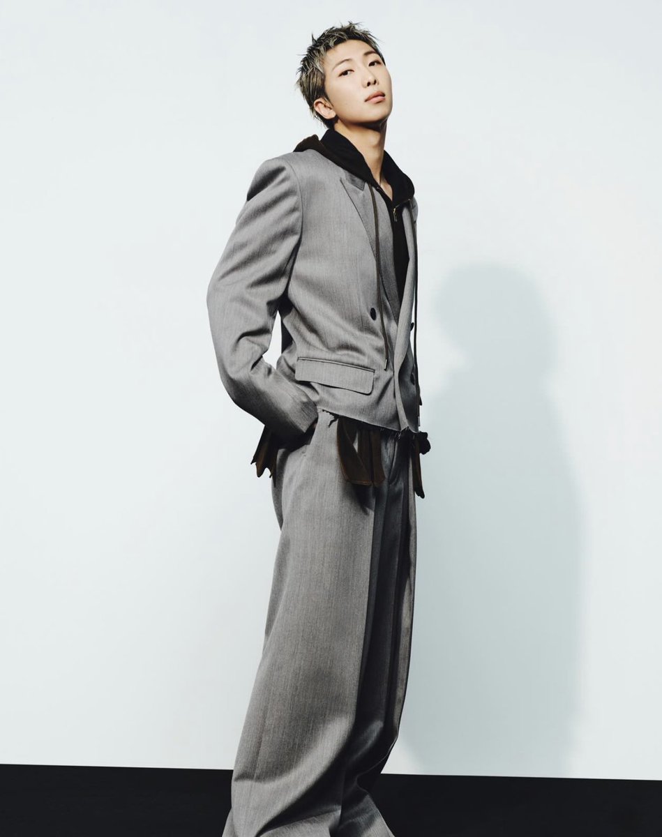 charts_k's tweet photo. Happy 32nd birthday to RM! 🥳 https://t.co/x3EPZGOkba