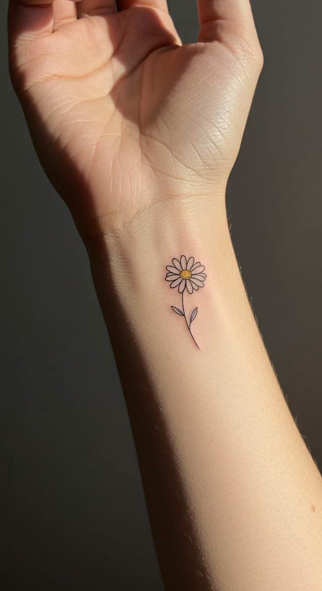 GoodFigureTats's tweet photo. 🔥 SMALL INK. BIG MEANING. 🖤🌸
Delicate butterflies, florals, and fine-line details—simple, elegant, and made to stand out. ✨ Ready for your own custom piece?
📩 DM us to book your session.
#GoodFigureTattoos #FineLineTattoo #FloralTattoo #ButterflyTattoo #CustomTattoo #TattooArtist #InkYourStory