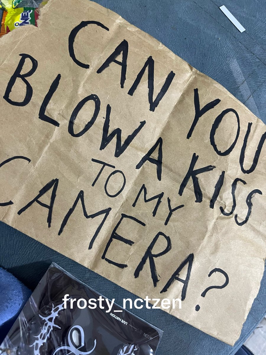 frosty_nctzen's tweet photo. No tenía pensado en hacer un cartel pero lo hice y lo valió mi Bias Giselle me mandó un beso volado A MI y me puse a llorar la amo tanto de verdad es tan amable y amorosa 😭💗💗💗💗

#aespa #æspa #에스��
#SYNK_COMPLaeXITY #LIMA
#aespa_SYNK_COMPLaeXITY #Giselle https://t.co/SY0wmaJVAn