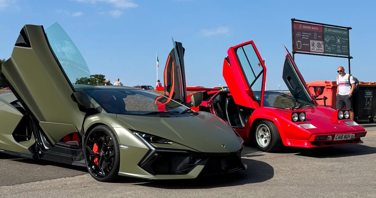 GordonWalk59's tweet photo. The Lamborghini Revuelto! What a machine, and what an honour to take it to Brands Hatch! https://t.co/pY3jVrkqoL
