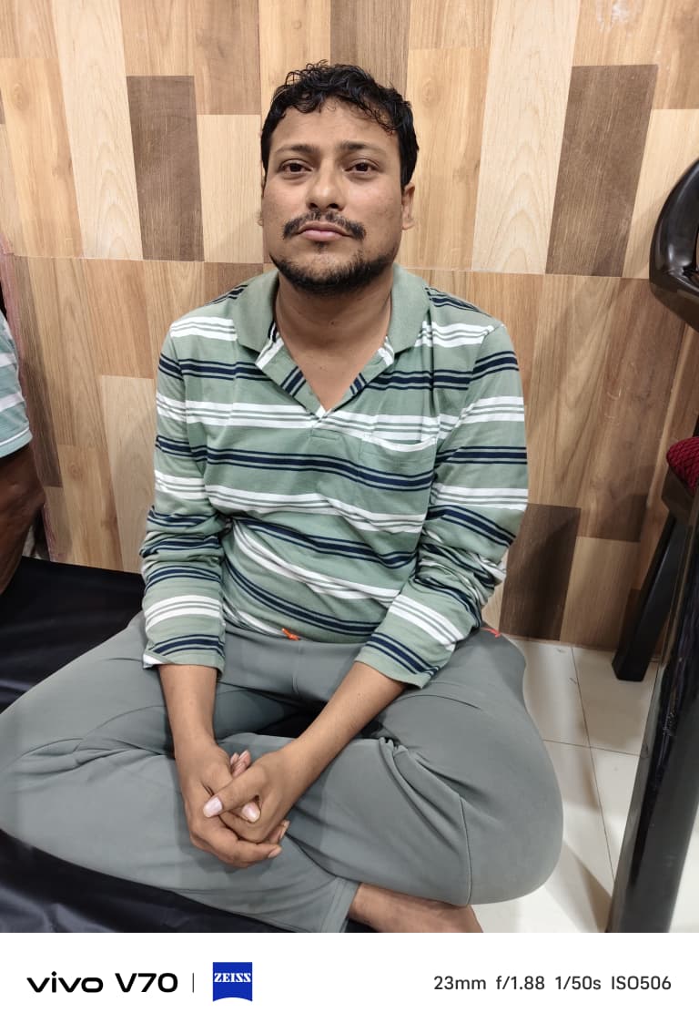 otvkhabar's tweet photo. #୨_ଅଡିଟର୍‌_ନିକଟରୁ_୧୪_ଲକ୍ଷ_ଜବତ
-ବାରିପଦାରେ ଅଟକ ୨ ଅଡିଟ୍ ଅଫିସର୍‌ଙ୍କ ନିକଟରୁ ୧୪ ଲକ୍ଷ ଟଙ୍କା ଜବତ
-ଗାଡ଼ିରୁ ୫,୫୧,୫୧୦ ଟଙ୍କା ଓ ହୋଟେଲ୍‌ ରୁମ୍‌ରୁ ୮,୮୬,୮୩୦ ଟଙ୍କା ଜବତ
-ST/SC ବିଭାଗର ଅଡିଟର୍‌ ପ୍ରଜ୍ଞା ପ୍ରକାଶ ପାତ୍ର ଓ ପ୍ରଶାନ୍ତ ପ୍ରଧାନ ଅଟକ
-ବାରିପଦା DWO ଅଫିସ୍‌ରେ ଅଡିଟ୍ ସାରି ଫେରିବା ବେଳେ ଧରିଲା ଭିଜିଲାନ୍ସ ଟିମ୍
-ମୟୁରଭଞ୍ଜ ଜିଲ୍ଲାର ବିଭିନ୍ନ ଆଶ୍ରମ ଓ ଆଦିବାସୀ ହଷ୍ଟେଲ୍‌ ଅଡ଼ିଟ୍‌ କରୁଥିଲେ
-ଭୁବନେଶ୍ୱର ଏସ୍‌ଟି/ଏସ୍‌ସି ଉନ୍ନୟନ ବିଭାଗରେ ୨ ଅଡିଟର୍‌ କାର୍ଯ୍ୟରତ 
#OdishaVigilance #Baripada #Mayurbhanj #STSCDepartment #AuditOfficers #CashSeizure #OTV