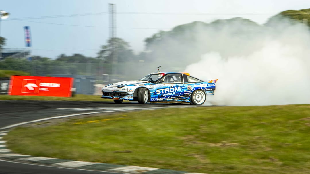 AliaSmoliku3pp's tweet photo. Driftmasters day two was a blast. I put the camera down for most of it and just soaked in the atmosphere—absolutely unreal. https://t.co/YcTCWOC7zT