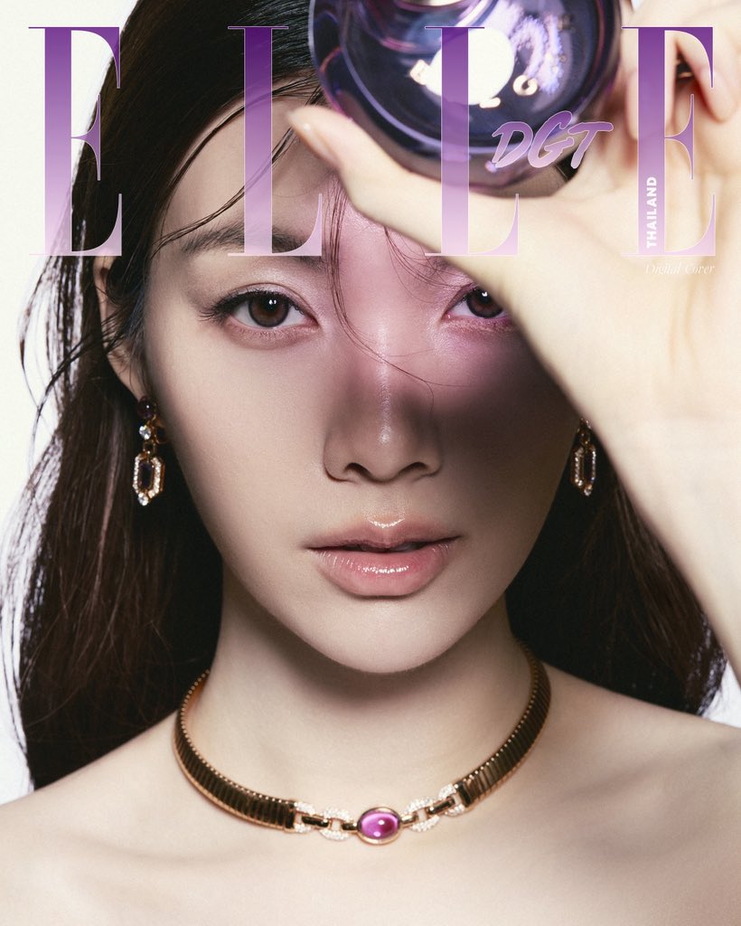 nnxp1127's tweet photo. Orm Kornnaphat x Bvlgari 💖

#ELLEThailand #BvlgariParfum 
#OrmKornnaphat #ออมกรณ์นภัส 
@ormmormm @Bulgariofficial https://t.co/cvO5SPBGBd
