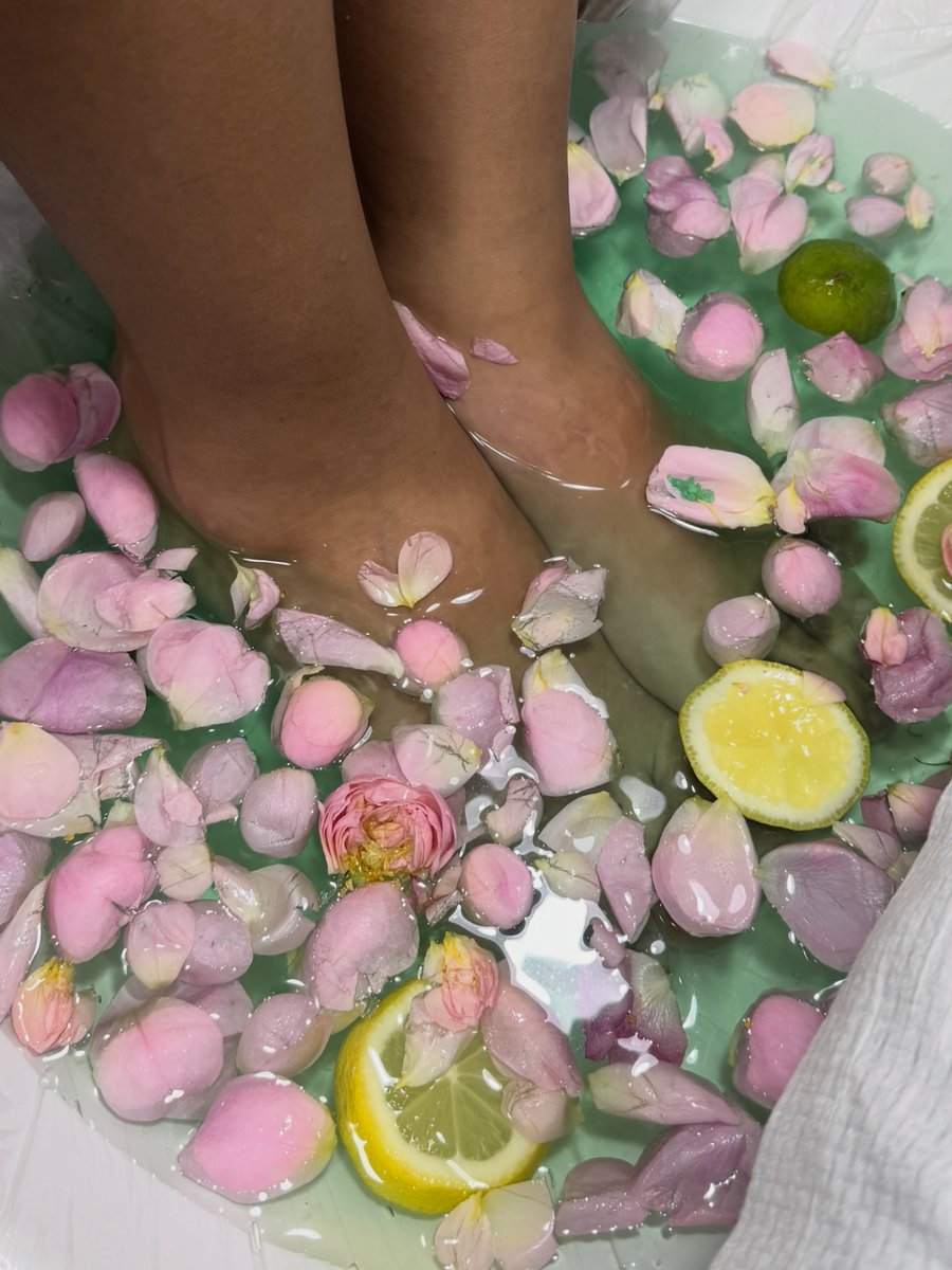 dangie021's tweet photo. Pedicure/Spa/Massage using only Emi European care products: scrub, paraffin, and aromatic oils, for well-groomed, nourished skin. Recommended for everyone, children and adults alike, with instantly visible and tangible results. https://t.co/NafVuwY6zD