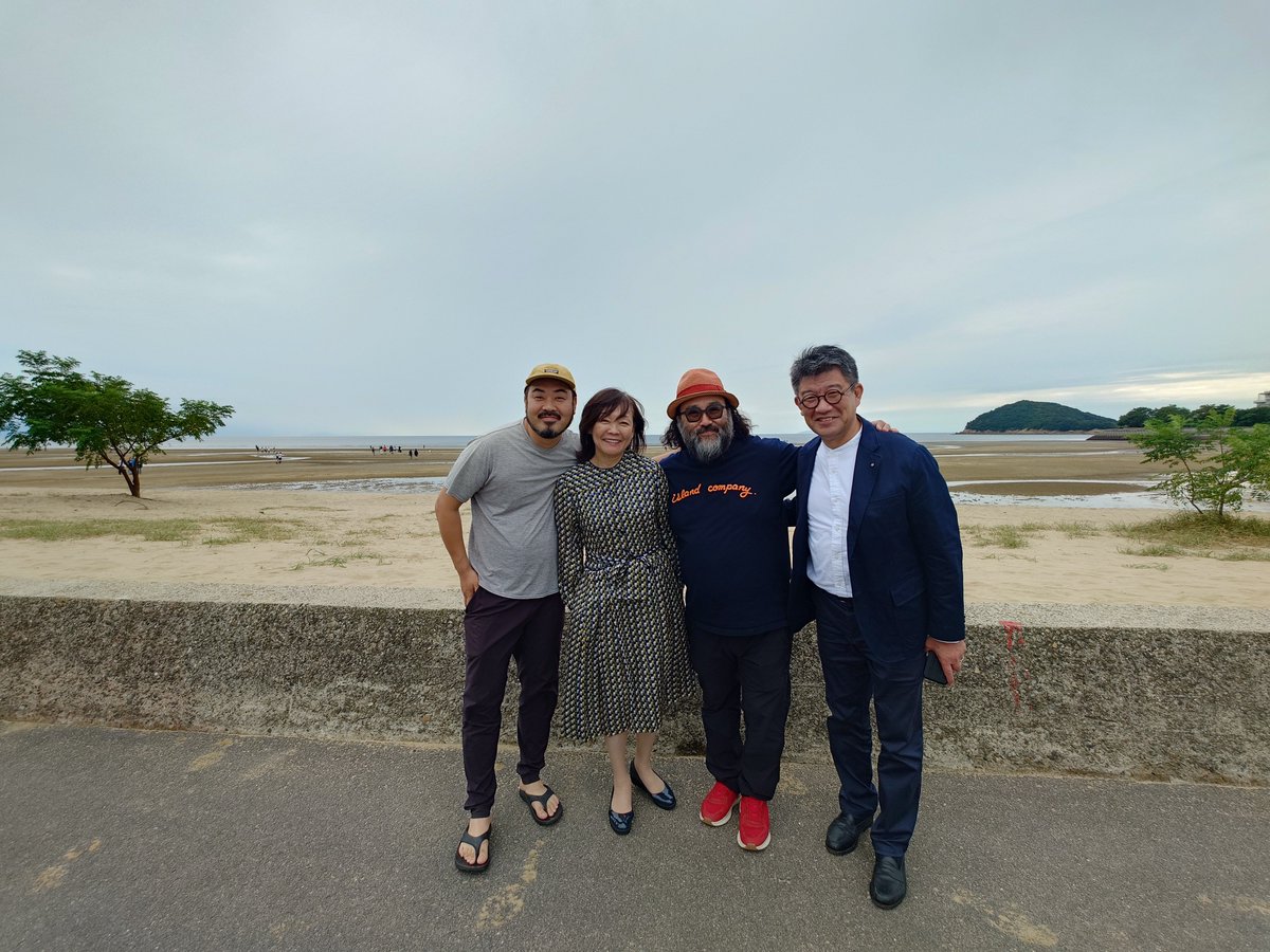 akie_official's tweet photo. 昨日は香川県、観音寺法人会にお招きいただきました。
夜の便まで時間があったので三豊市仁尾町を訪ねました。
新しい価値観と、地方ならではのお金ではない豊かさを求めて集まる若者たち。
どんどん進化している活動に感動！

https://t.co/LGQKEdIaWq

https://t.co/zTCXnfglzo https://t.co/2drAj3MNTK
