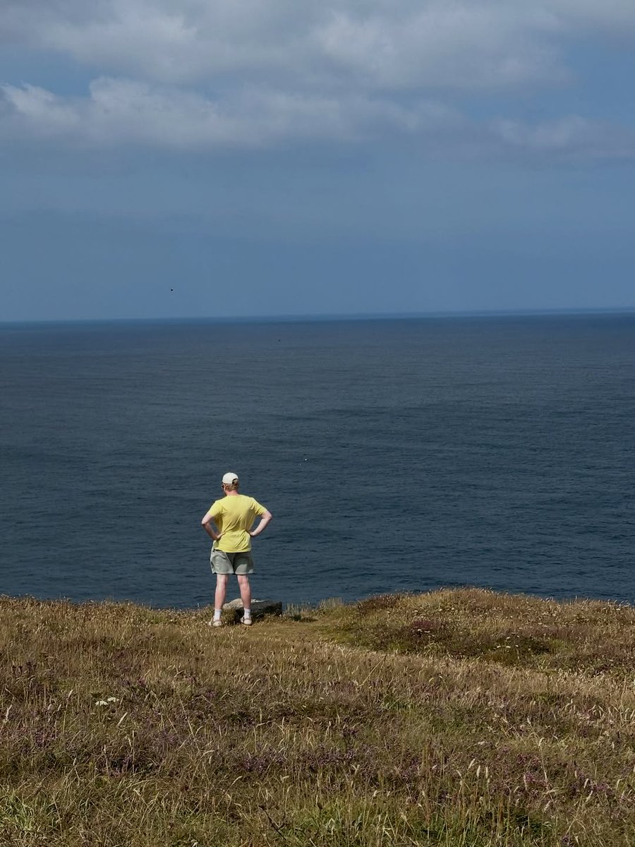 YuriSake0m's tweet photo. What a day! We tackled the Portreath to Perranporth coastal path for Farm Safety Week. 3 designers, 12 miles, 700m ascent, 713m descent, plus a 2-hour drive each way. A long but worthwhile day! Donate. https://t.co/jz41WpghYp