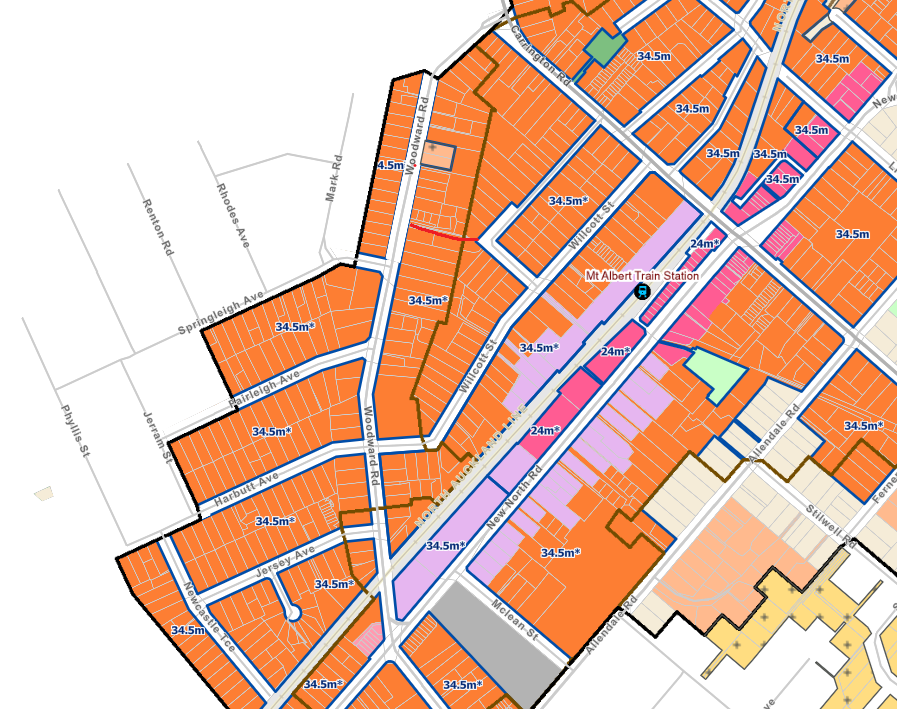 sands659's tweet photo. Pretty sure that the walkable catchment for Mount Albert Station is wrong, because the little walkway in red isn't counted. As you can see, when using that, the catchment should extend much further to the north side of Springleigh avenue https://t.co/D3ZQz1uaw6