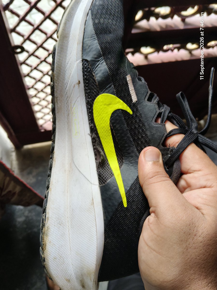 umeshjkr7's tweet photo. Hi @AJIOLife @reliancejio,
I purchased Nike shoes from AJIO (Order ID: FN3591807027), but Product developed a manufacturing defect within 1 month.Upper mesh fabric has torn near the sole stitching.
I also claim on nike
@Nike @nikestore @NikeService 
Reference number is 140539617. https://t.co/NvW7Huh1v5