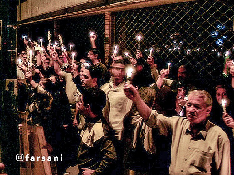 mhmiranusa's tweet photo. Rare photos from 2001 showing Iranians gathering for candlelight vigils in solidarity with the US after 9/11.
1/2 https://t.co/cuQBdm5Gxc