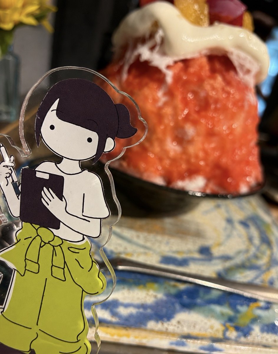synconnect_2008's tweet photo. 9/14は『食いしん坊の日』ということで、先日の仕���終わりに駆け込んで食べたかき氷の写真です。

口に入れた瞬間消えるタイプで私の語彙力も一緒に消滅しました。

涼しくなってきたけど食欲は年中無休です。
 今週もがんばるぞー（棒）

#シンコネクト #企業公式がつぶやく #食いしん坊の日 https://t.co/7EGMYBjejU