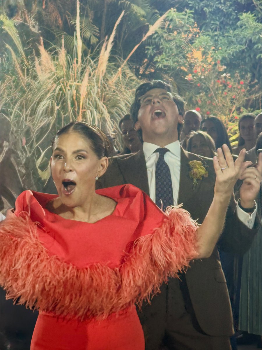 willln's tweet photo. WEDDING MOOD! Que sean muuuuy felices, @joaquin_segurar y @marianamaderoo. https://t.co/j4DnbtBjCh