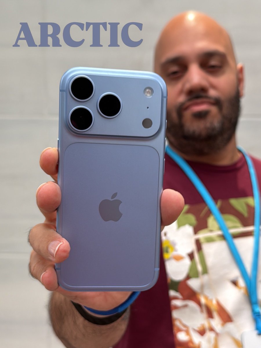 AndruEdwards's tweet photo. Which color you grabbing of the iPhone 18 Pro? 📱👀 

@Apple https://t.co/bCxUkn4vkK