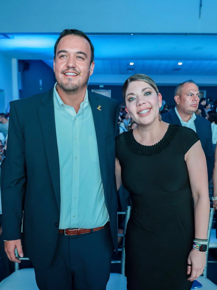 ddanielaa's tweet photo. ¡Camargo sigue avanzando con buenos Gobiernos! 
Felicidades querido alcalde Jorge Aldana por este 5to. Informe de resultados!!! 🙌🏻💙 https://t.co/Ds2HtO0ezl