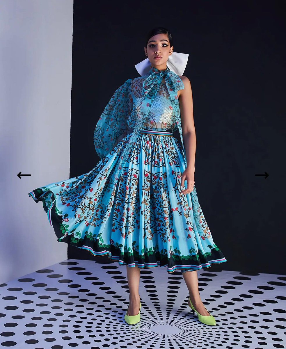 mano_braw's tweet photo. Elegant one-sleeve chiffon blouse with a wide crepe skirt. Price: 1, 760 SAR, including tax and shipping. Note: the inner corset is for display only. https://t.co/jFCpLtg9Yf