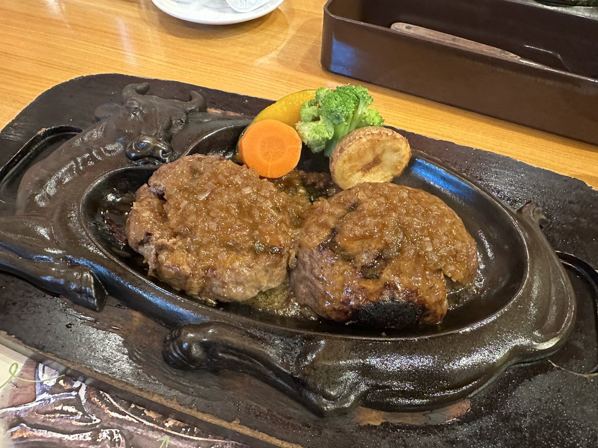 stardust8730's tweet photo. 静岡でのおしごと完了祝い https://t.co/2rWJtZigMI