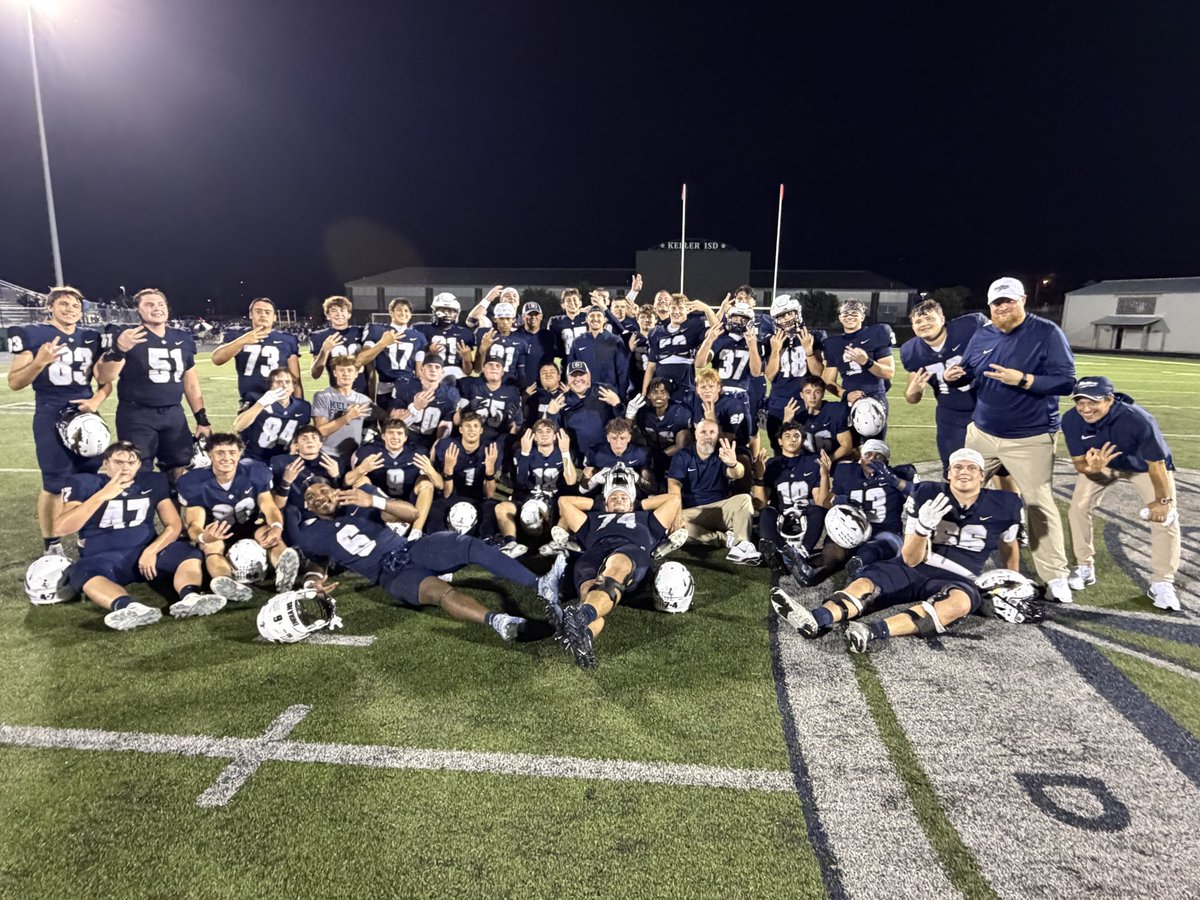 CoachTKeller's tweet photo. Great team effort tonight. #BlueLightsWillShine https://t.co/qx7foOOIXK