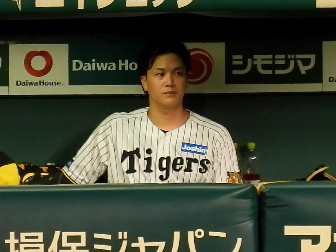 GL_twelve's tweet photo. この日は誠志郎くんがベンチだったので寅威さんの試合中動画を撮った。スイング判定はそれぞれ個性が出るね✨&amp;休憩中の寅威さん。 https://t.co/dzanWqHs5g