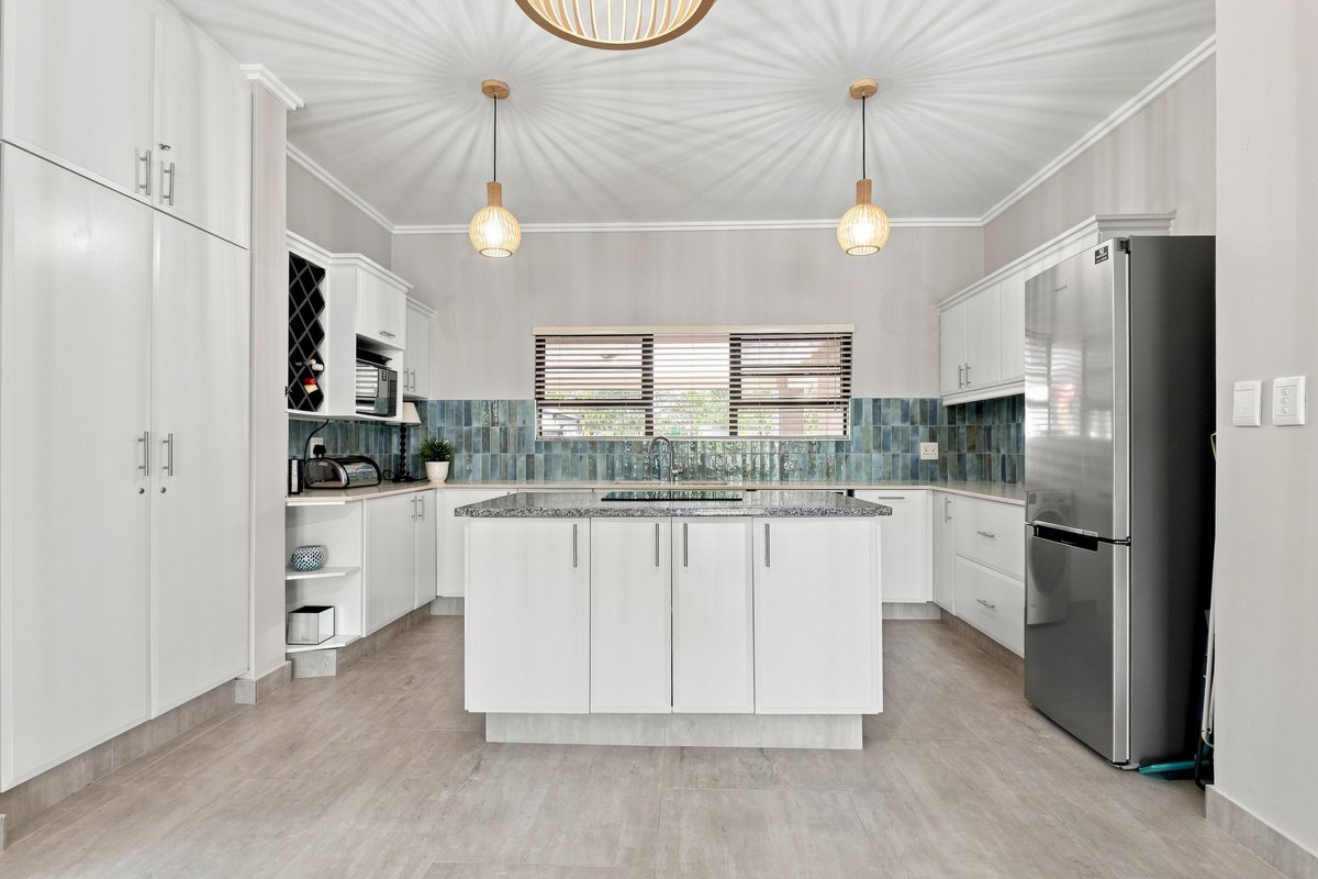 JawitzProp's tweet photo. 3 Bedroom Apartment For Sale in Palm Lakes Estate, Ballito | R3,050,000 🤩🏡📍

Effortless estate living in this beautifully renovated home, ideally positioned with stunning views.

🔗 https://t.co/tdqxLWRuvD

The 𝑟𝑒𝑎𝑙 estate agents™
Registered with the PPRA.
#Jawitz https://t.co/FlTALKkuwc