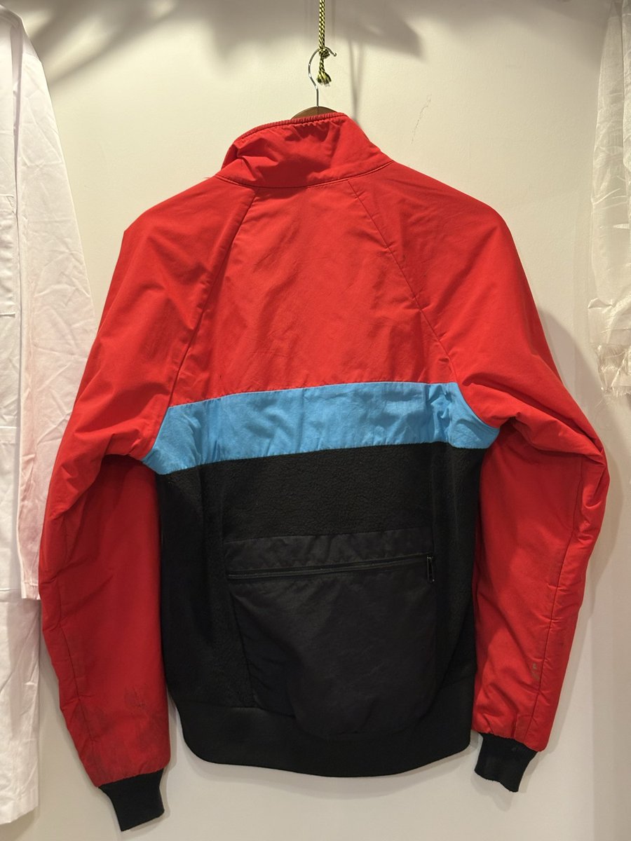 KFNRHS's tweet photo. 80s-90s nashbar cycling jacket
Made in USA
自転車乗りの方いかがでしょうか？

https://t.co/2i5lDPqZMS https://t.co/6dbzeK7eW7