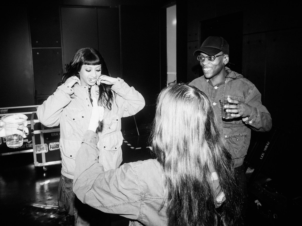 archives_nia's tweet photo. 東京、本当にありがとう！最高すぎました。日本にこんなにたくさんのEmotional Junglistがいるなんて、胸がいっぱいです！！！本当にすごい！またすぐ日本に戻ってきたい！💓🌀⭐️ https://t.co/d5bhsYXeDI