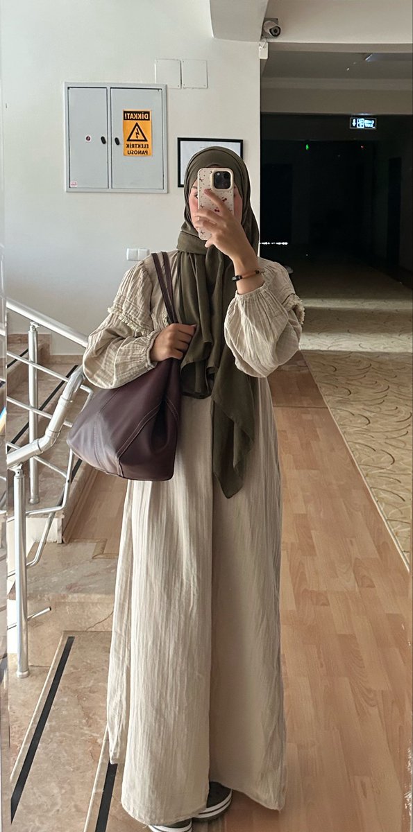 asiyevski's tweet photo. bu hafta ünide neler giydimm??🤨🤨 https://t.co/EORAMCmOtd