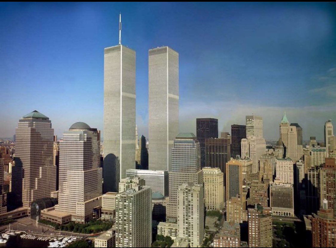 EnricoLetta's tweet photo. Never Forget. Never. ❤️🇺🇸 https://t.co/vitQfIbfWG