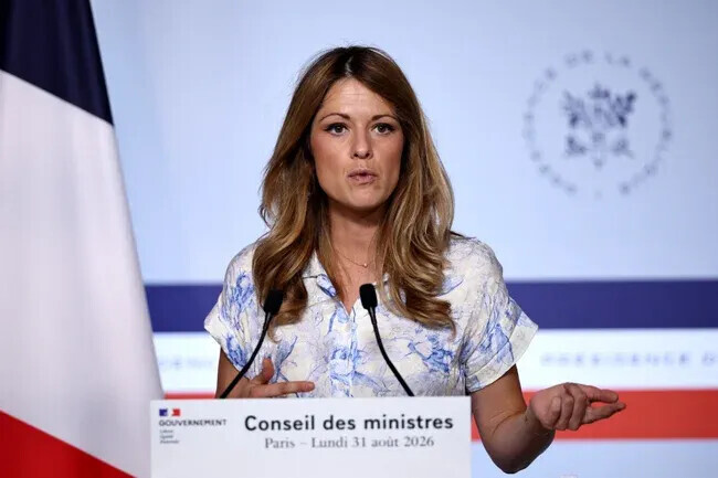 BFMTV's tweet photo. 🔴 EN DIRECT
Prix de l'énergie: Maud Bregeon affirme que le gouvernement ne baissera pas les taxes sur les carburants
https://t.co/OkTxwFkxX8 https://t.co/RnlmNPcBj8