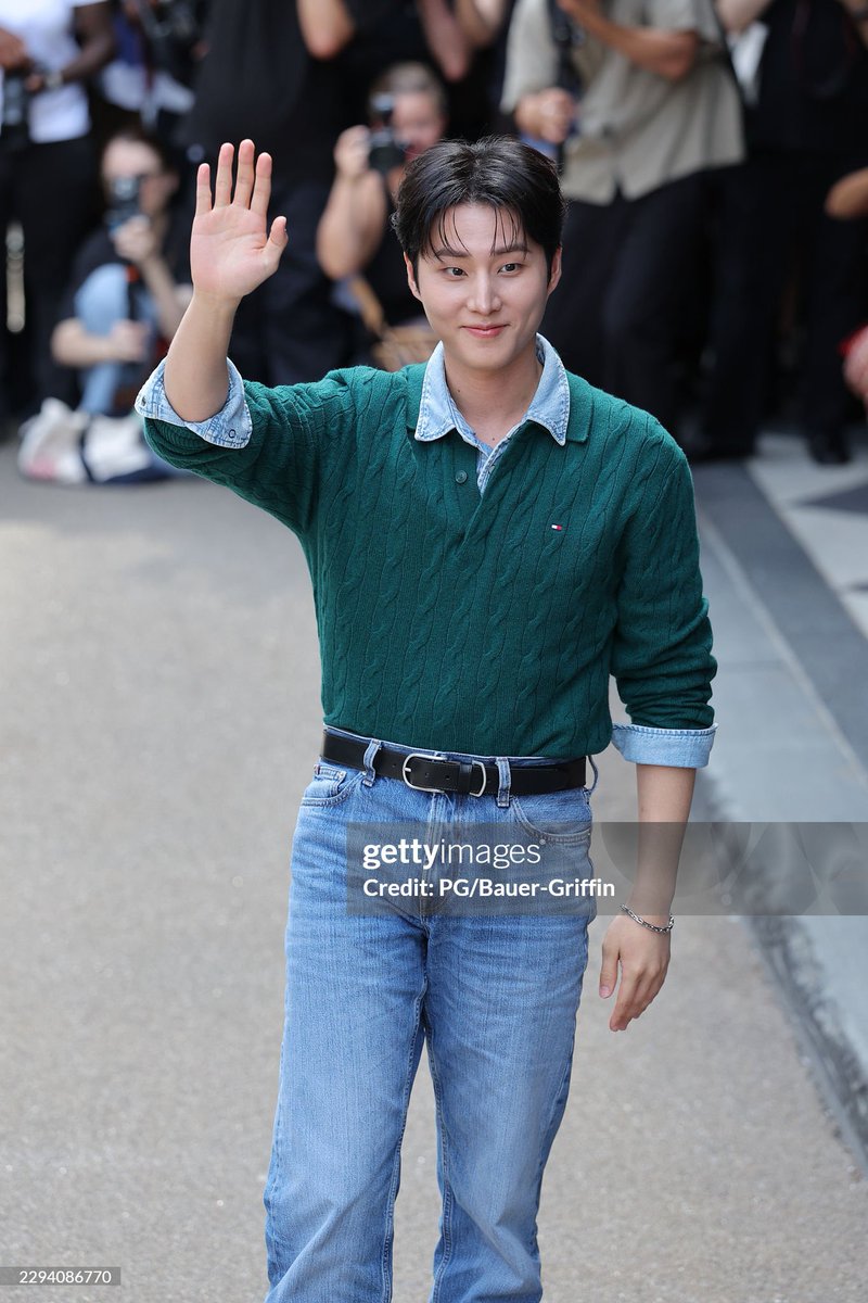 from_yhwp's tweet photo. 영현이 게티 이미지 !! 대박 이쁨 😍 https://t.co/eoPc1JrnTD