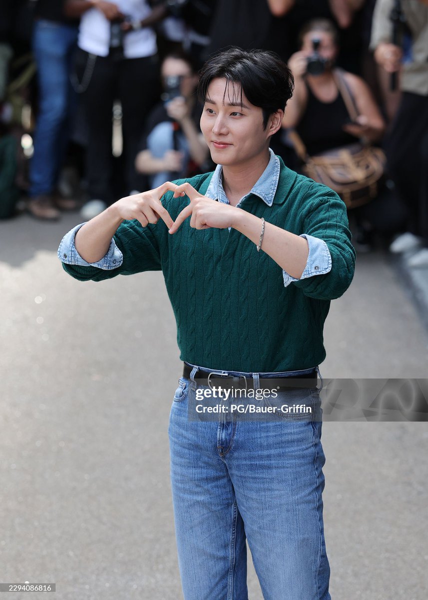 from_yhwp's tweet photo. 영현이 게티 이미지 !! 대박 이쁨 😍 https://t.co/eoPc1JrnTD