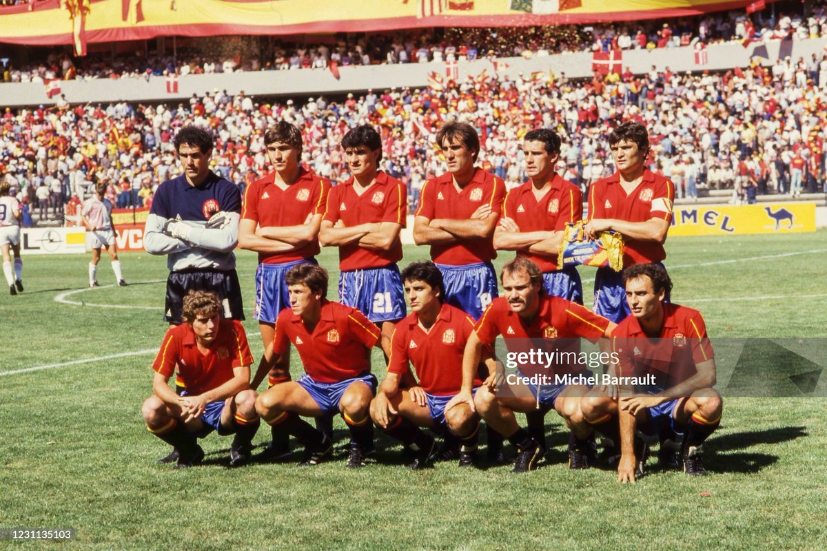 CopaLendas's tweet photo. Emilio Butragueño, Espanha 🇪🇸.
Copa do Mundo de 1986, México 🇲🇽.
7º lugar.
5 gols, 5 jogos.
#butragueño #españa #worldcup1986 #copa1986 #mexico86 #fifa #leyenda #elbuitre #butra #lafuria #laroja #rfef #lecoqsportif #lacorregidora #querétaro #panini #esp https://t.co/fwtQeL0mEK