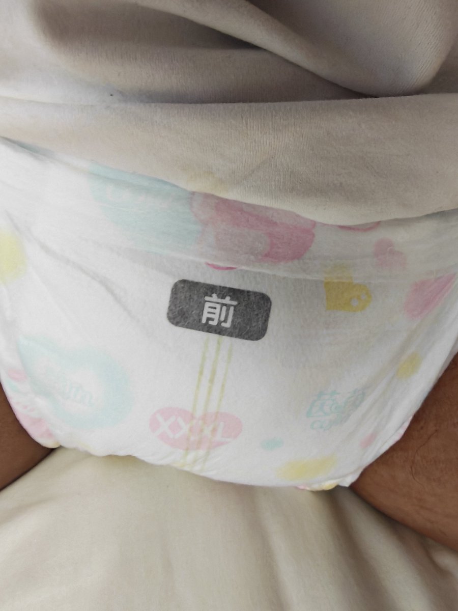 NormalGuy77643's tweet photo. 新生运动会不如一个人呆在寝室里爽（） https://t.co/LhwJWixcEh