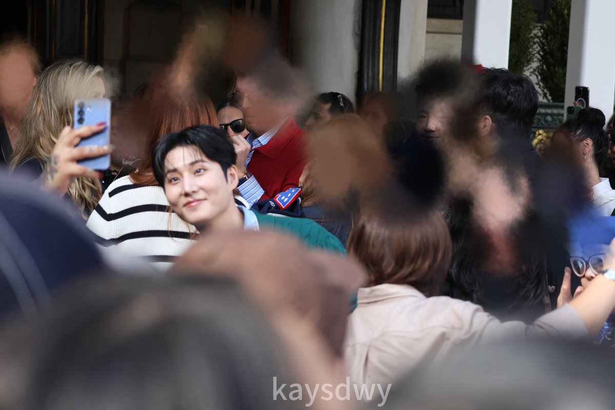 Kaysdwy's tweet photo. lucky you…..
I want a selfie too😫

#YoungKxTommyHilfiger #NYFW #TommyHilfiger #영케이 #YoungK #DAY6 #데이식스 https://t.co/lhmzmfoe6p