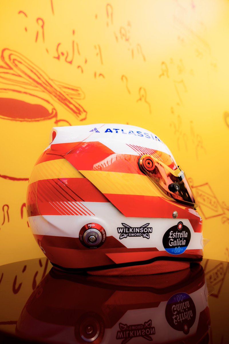 WilliamsRacing's tweet photo. A special home race needs a special helmet 🇪🇸 

What are we rating this one out of 🔟? https://t.co/NcKYCaC1rl