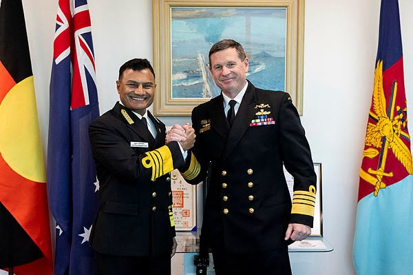indiannavy's tweet photo. 🇮🇳🤝🇦🇺 #BridgesofFriendship

During the ongoing visit to Australia, Adm Krishna Swaminathan, #CNS, met with Adm Mark Hammond, @CDF_Aust, in Canberra.

Discussions focused on the growing strategic depth of the 🇮🇳–🇦🇺 defence partnership, advancing the implementation of the Maritime Security Collaboration Roadmap and identifying opportunities to deepen interoperability and cooperation across the maritime domain.

The interaction also reflected a shared commitment to translating strategic convergence into tangible outcomes that contribute to a secure, stable and prosperous Indo-Pacific.
 
#IndiaAustralia #MaritimePartnership

@DefenceAust @Australian_Navy 
@HCICanberra