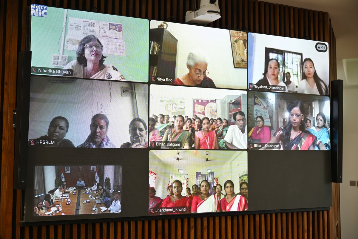 MoRD_GoI's tweet photo. The 7th edition of Gender Samvaad witnessed participation from over 6 lakh stakeholders across the country, including SHG women, State Rural Livelihoods Mission staff, policymakers, gender experts, and practitioners, providing a platform for exchange of experiences and to deliberate on strengthening women’s participation, leadership and decision-making in rural livelihoods and economic institutions.

Read more: https://t.co/SbcEzo8PDL

#MoRD #DAYNRLM #WomenEmpowerment #RuralLivelihoods #SeventhGenderSamvaad

@ChouhanShivraj @OfficeofSSC @kamleshpassi67 @PemmasaniOnX @PIB_India @MIB_India @kansalrohit69 @AgriGoI @mygovindia @airnewsalerts @PMOIndia @Narendramodi @DDNational