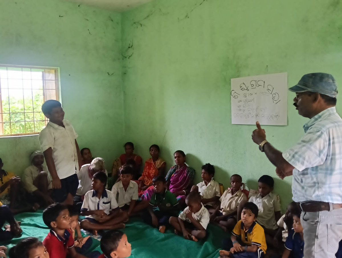 JjmMayurbhanj's tweet photo. #SisuGramSabha at Ghuntibani, Nuagan gp, Udala block, envisions a #child_friendly village where every child is heard, protected, educated, healthy and empowered. By creating space for children to share concerns, identify solutions and participate in local decision making. https://t.co/NXzrzwlOpA