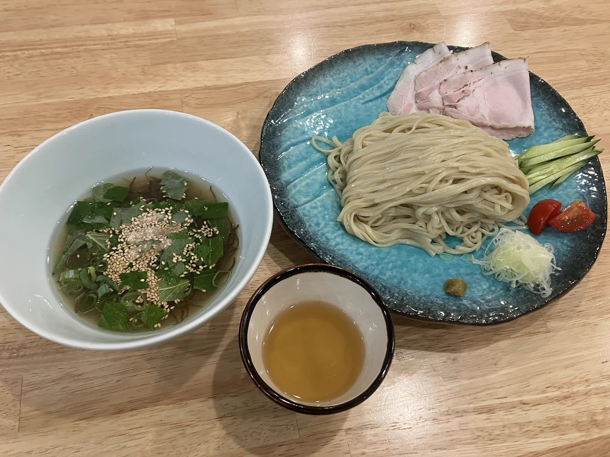 地球 の 中華 そば