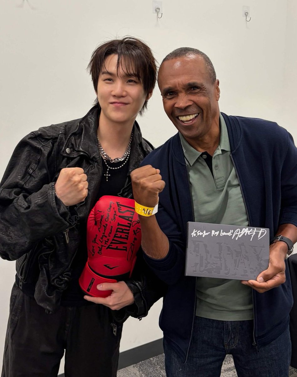DataAgustD's tweet photo. Yoongi meeting his inspirations is so wholesome. From Ryuichi Sakamoto to Sugar Ray Leonard, and now getting called a “legend” by the very people he looked up to. There’s something so special about seeing Yoongi’s artistry and character recognized by his own inspirations. 🥹 https://t.co/YafmOM8tbd