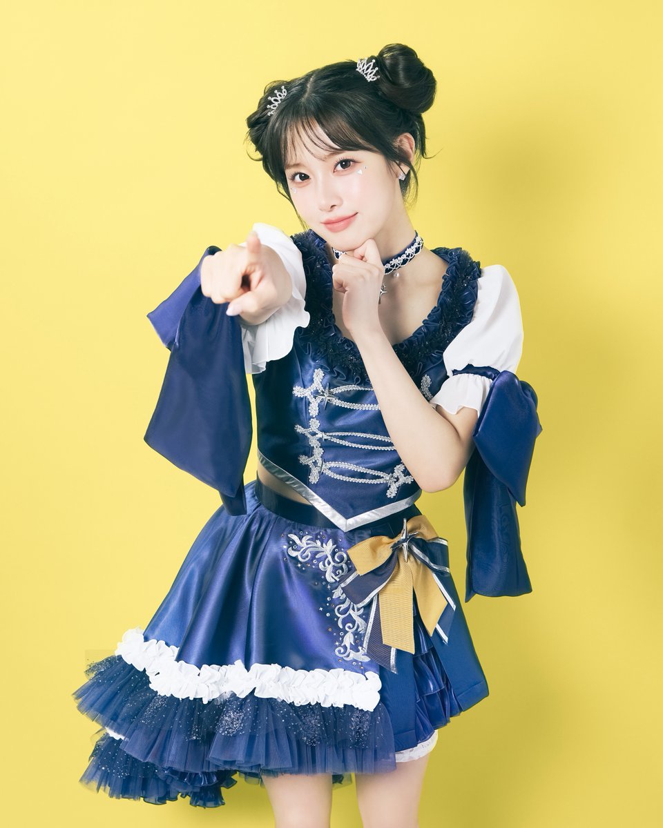 LIGHTSUM_JP's tweet photo. LIGHTSUM Mini Album 『Re:idol』
Concept Photo - NAYOUNG

「Doshite」Pre-release on 2026.9.16❔💓
 『Re:idol』 Release on 2026.09.23✨

Pre-add / Pre-save : https://t.co/uVwPLNnCvw 
Pre-order : https://t.co/NCjaeSSphc 

#라잇썸 #LIGHTSUM #ライトサム 
#Reidol #LIGHTSUM_Reidol #Doshite 
#나영 #NAYOUNG #ナヨン