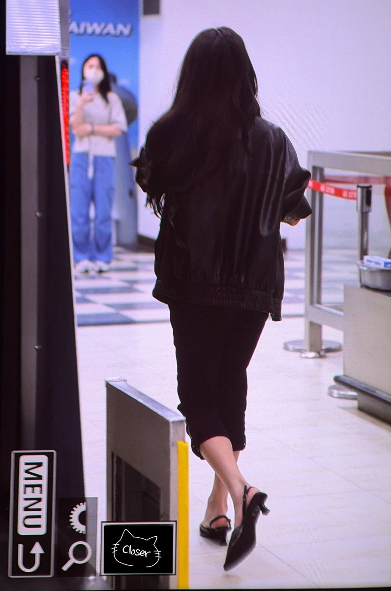 zyo970201's tweet photo. 260911 pre

잘 도착했어요🛬
파이팅!! 지효야💫

#TWICE #트와이스 #지효  #JIHYO #ジヒョ https://t.co/0MZZy6IcZx
