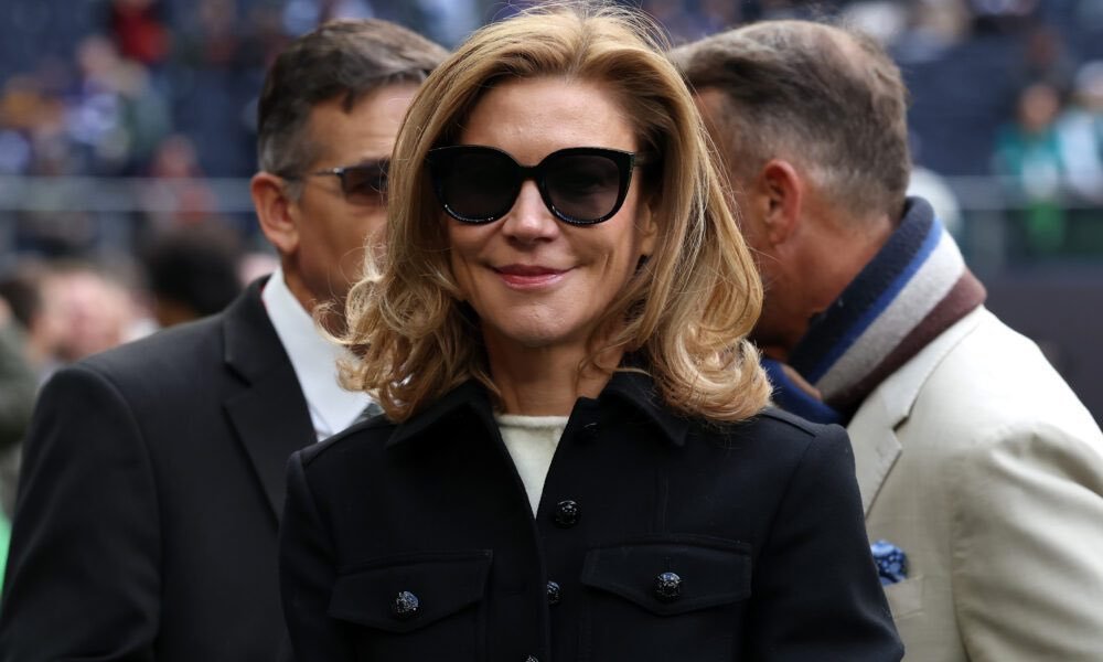 WestHamViews_'s tweet photo. OFFICIAL: Amanda Staveley and PCP Capital has released an official statement following their unsuccessful bid to buyout the Gold Family's 25.1% stake in West Ham United.

⚒️ #WHUFC #COYI https://t.co/T1aEYGEimG